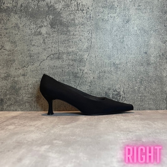 Stuart Weitzman Pump - Picture 2 of 12